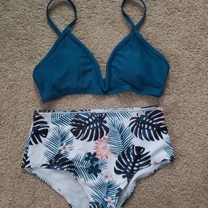 Small high wasted bathing suit